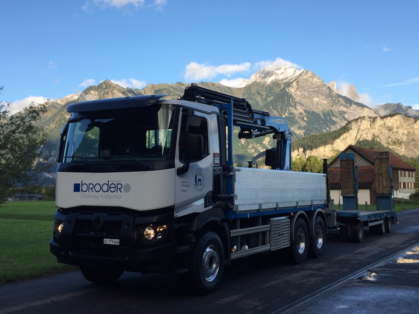 Unimog-basierte Bohranlage